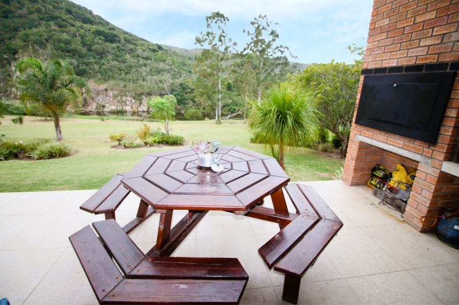 10 Bedroom Property for Sale in Dorchester Heights Eastern Cape